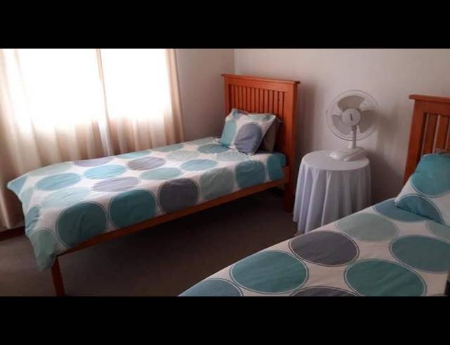 2 BEDROOM PROPERTY TO RENT IN MEER EN SEE